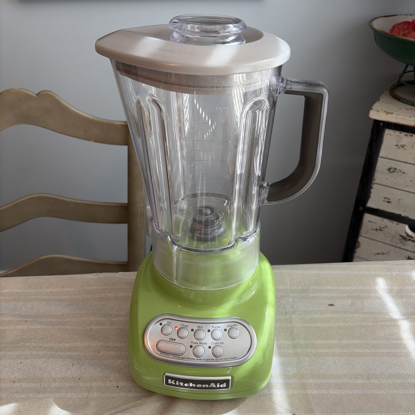 KitchenAid KSB560GA1 5 Speed Blender 1.75 L 60 Oz Pitcher Av