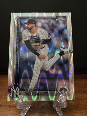Devin Williams 2025 Topps Chrome Raywave Refractor, Yankees