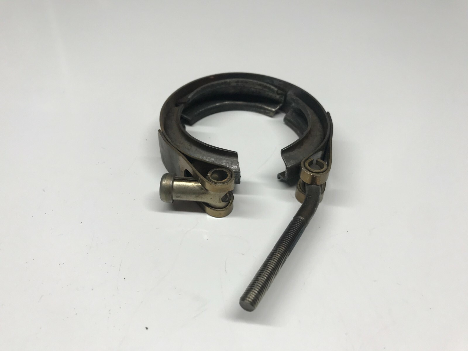LAMBORGHINI AVENTADOR LP700 EXHAUST CATALYTIC CLAMP PIPE CLIP OEM 07M251189A