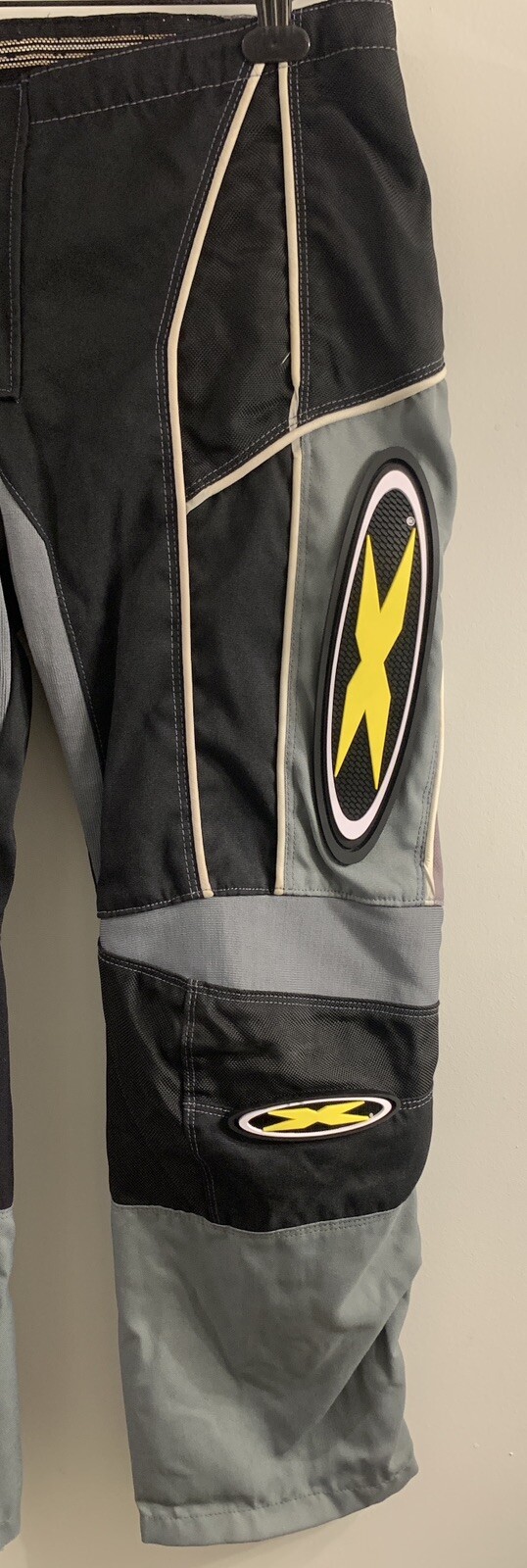 Picture 2 of 10