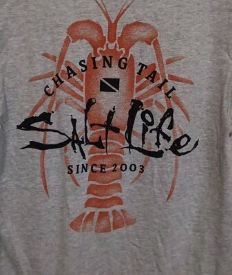 Salt Life T-Shirt Men Small Gray Chasing Lobster Tail Crewneck Fish