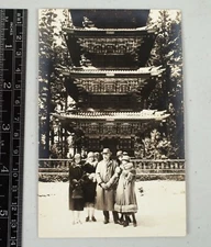 Vintage Original Print Found Photo Snapshot Flappers Japan Travel 