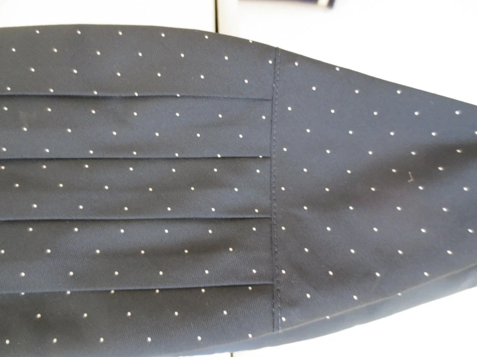 Mel Howard cummerbund 黑色 带白色圆点 — 第 3/3 张图片