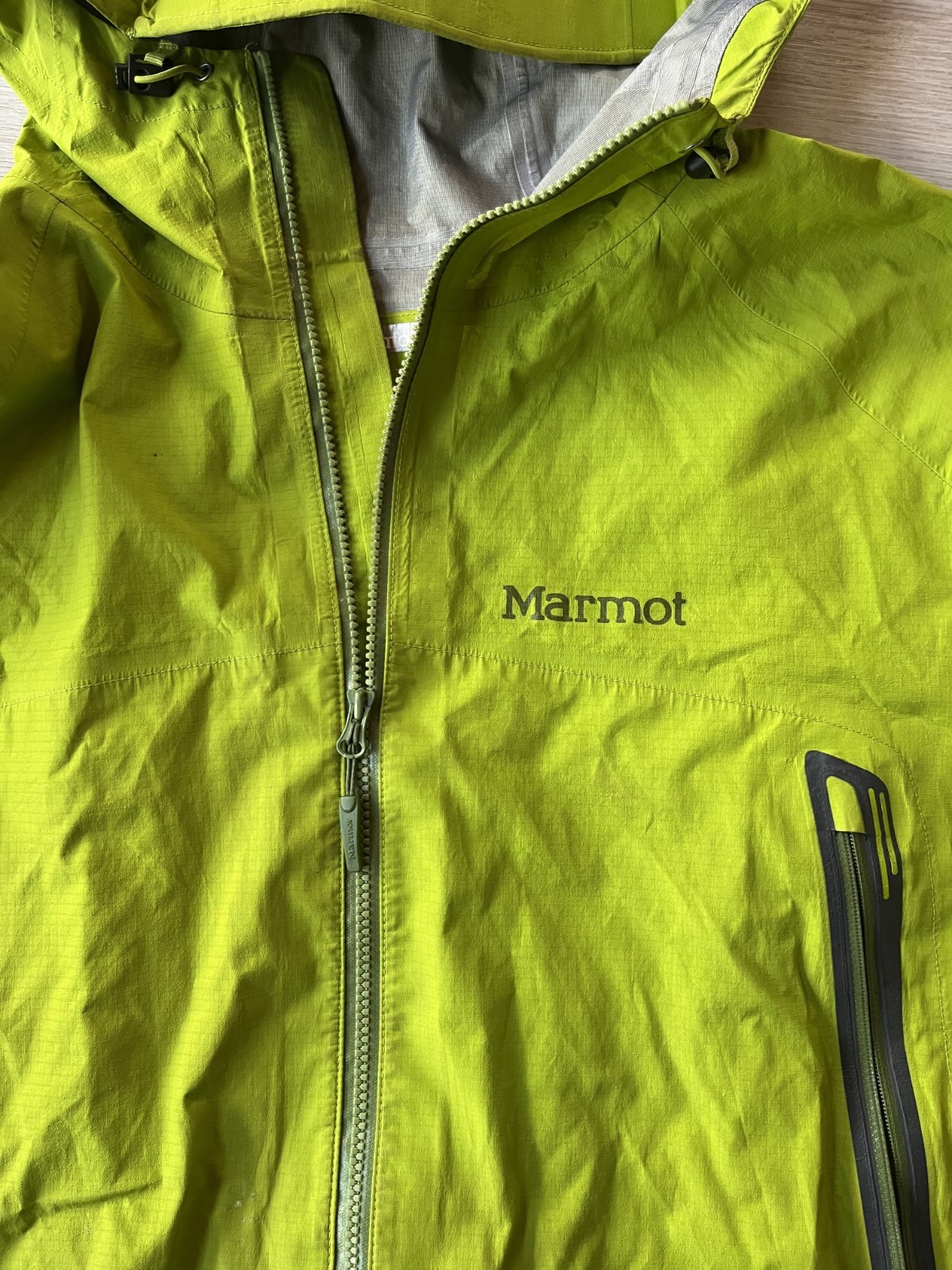 Marmot outer layer jacket - image 2