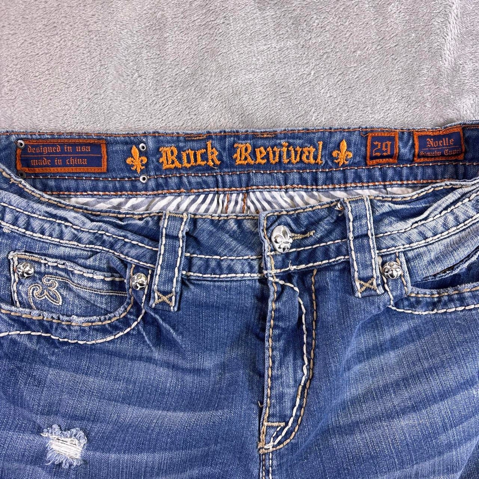 Distressed Y2K Rock Revival Noelle Bootcut Jeans Women’s Size 29 Wash Denim image 3