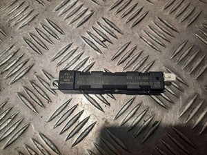 AUDI Q5 8R Antennenverstärker  8R0035225J 3.20 Petrol 2010 33485727
