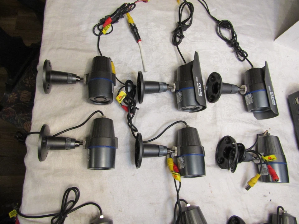 (2) Sistema de seguridad de vigilancia Nuvico ED-C800 DVR con 13 cámaras (sin probar) Foto 4 de 4