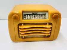 VINTAGE CATALIN SENTINEL 284 WAVY-GRILL YELLOW DECO TUBE RADIO
