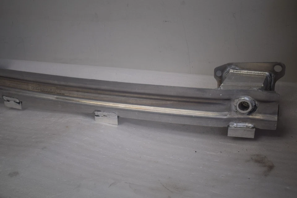 AUDI A7 2017-2018 BARRA DE REFUERZO TRASERA OEM DE FÁBRICA Foto 3 de 4