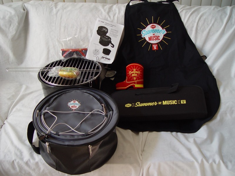 2018 CMT Summer of Music BBQ Pk, Grill Tool Kit Apron Sunglasses Koozie Cooler 