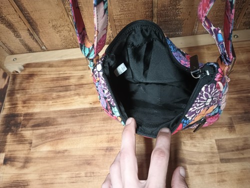 Vera Bradley Floral Fiesta Pattern Crossbody bag - Picture 9 of 10