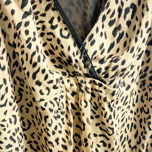 The Limited Tank Sleeveless Blouse Top Animal Print Sheer Fabric Womens Size XL - Picture 5 of 9