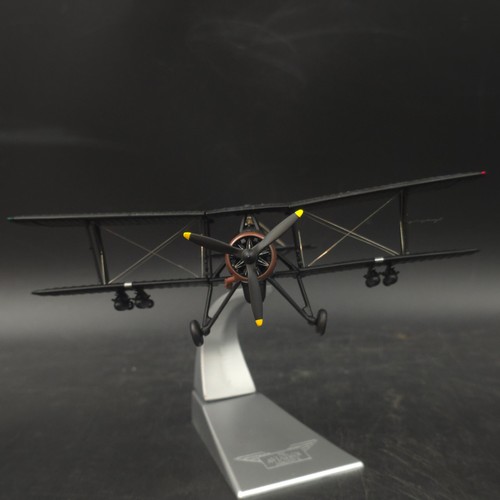 Corgi 1:72 Fairey Swordfish III NF410/NH-F No.119 Sqd RAF Coastal 1945 AA36304 - Picture 11 of 19