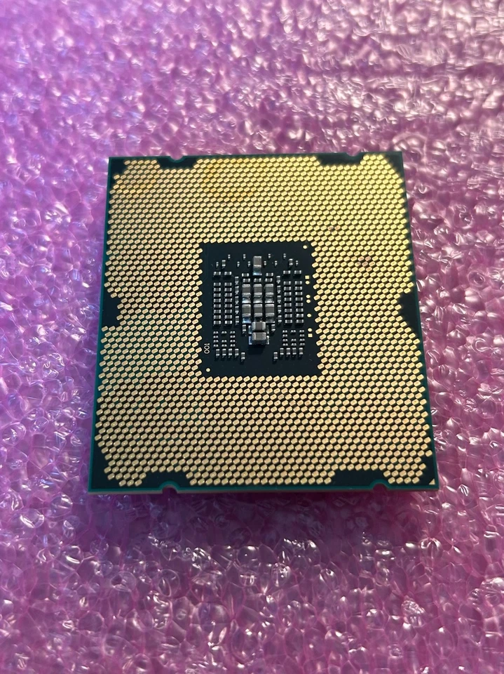 Procesador Intel Core i7-3820 de cuatro núcleos de 3,60 GHz - LGA2011 - SR0LD - Probado Foto 2 de 2