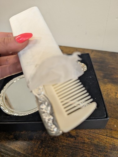 Vintage Retro Vanity Mirror Brush Comb Set 3 Pieces A5 - Picture 4 of 24