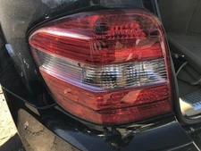 Driver Tail Light 164 Type ML550 Fits 06-08 MERCEDES ML-CLASS 916438