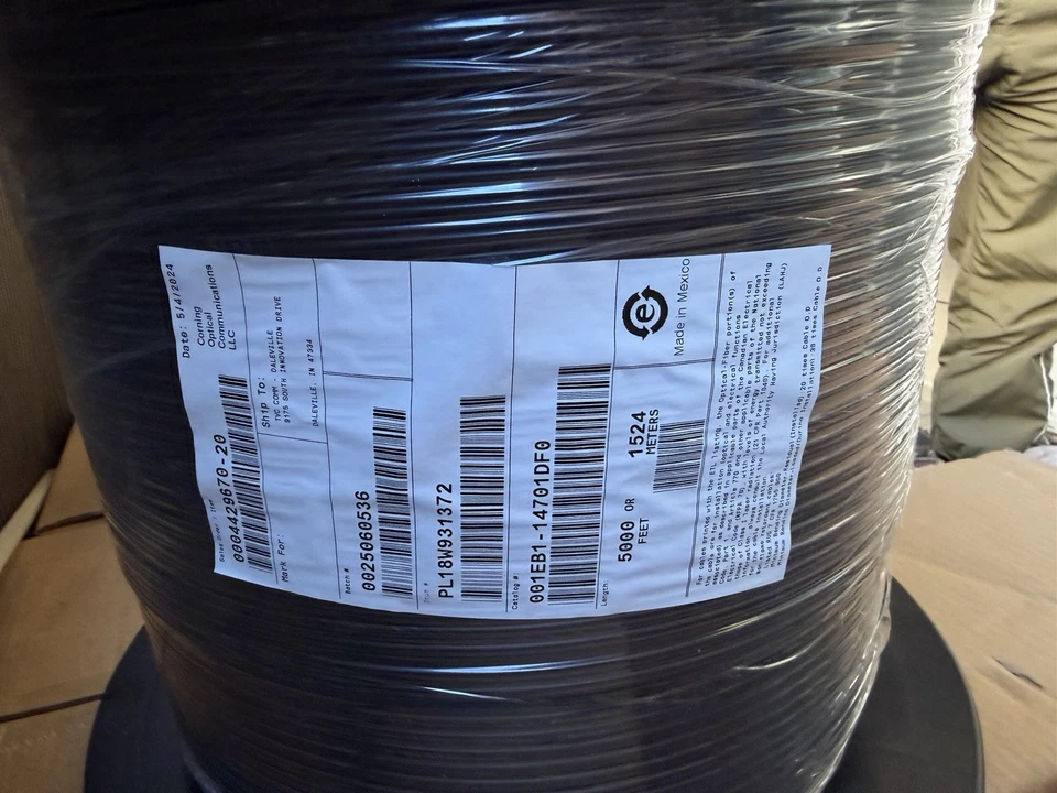 Cabo de Fibra Óptica para Interior e Exterior 9/125 Preto Riser Avaliado 5000 ft Corning - Imagem 3 de 4