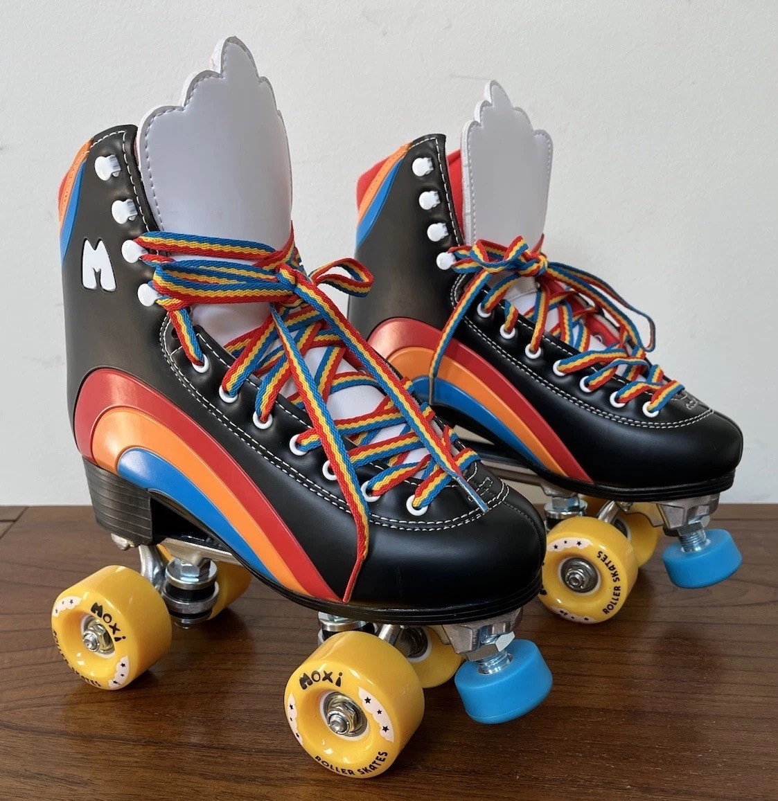 Rainbow Rider Asphalt Black Quad Wheels Us Women&rsquo;s Size 7.