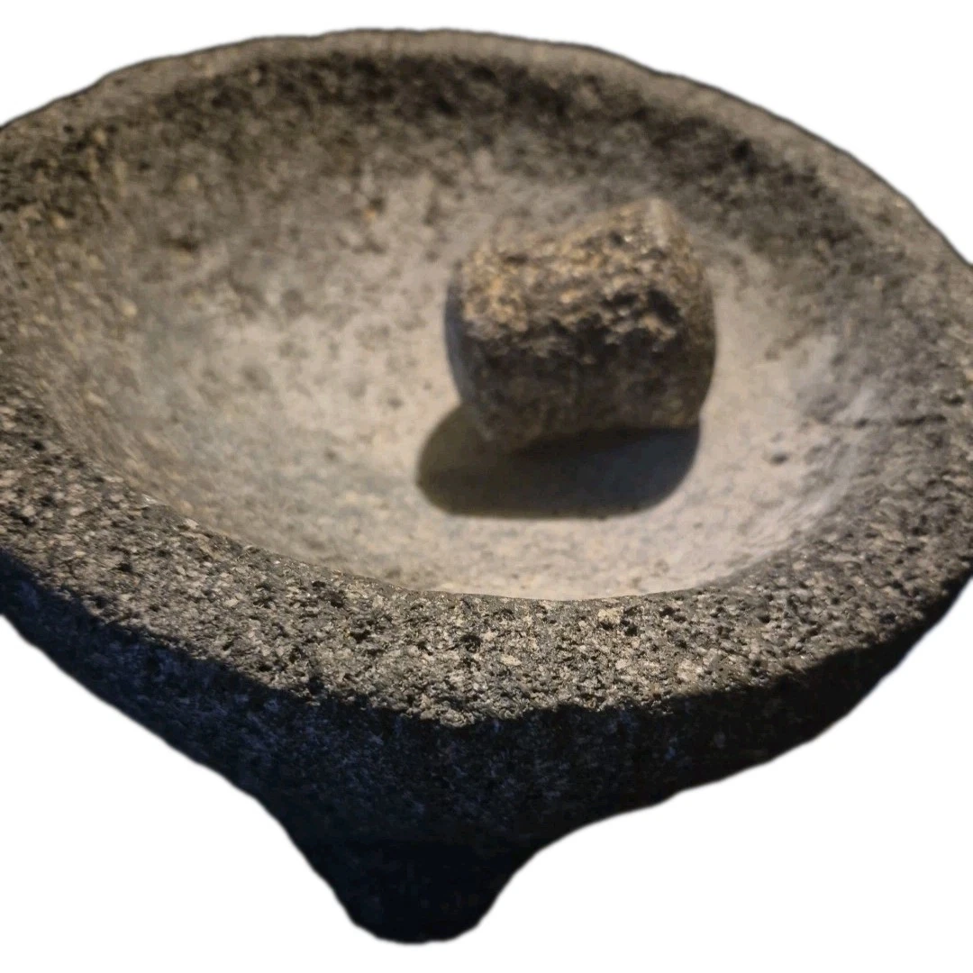Mortar & Pestle Vintage 8”Mexican Hand Made Volcanic Lava 3 Legs 9.lbs 10 oz