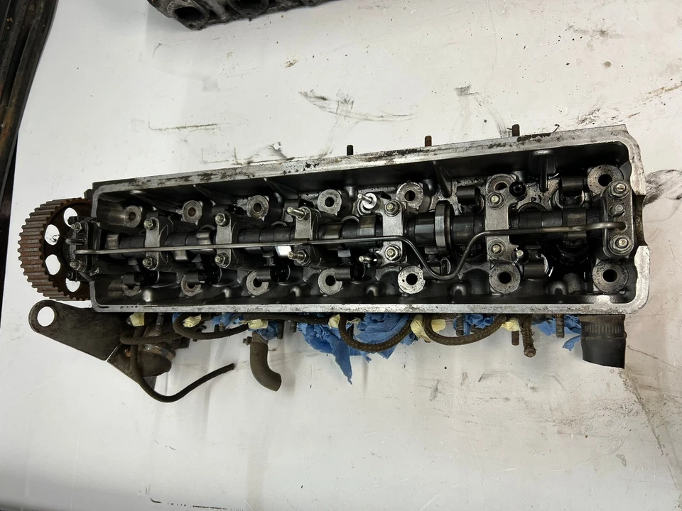 OEM BMW E30 324d E28 524td E34 524td Culata 11121275553 1275551 K7 USADO A Foto 2 de 4