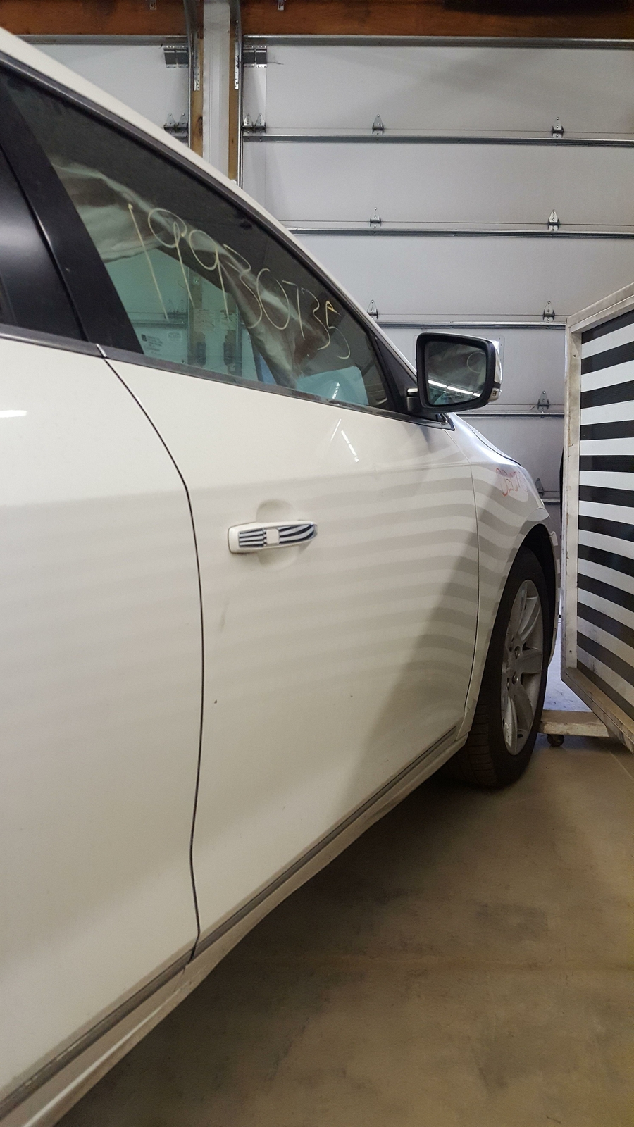 2010 BUICK LACROSSE POWER FRONT PASSENGER DOOR WHITE DIAMOND PAINT CODE