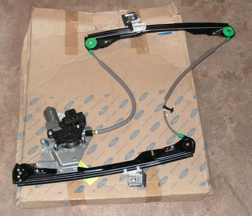 Ford Focus Front LH Window Regulator Finis Code 1331617 Genuine Ford Part - Picture 1 of 3