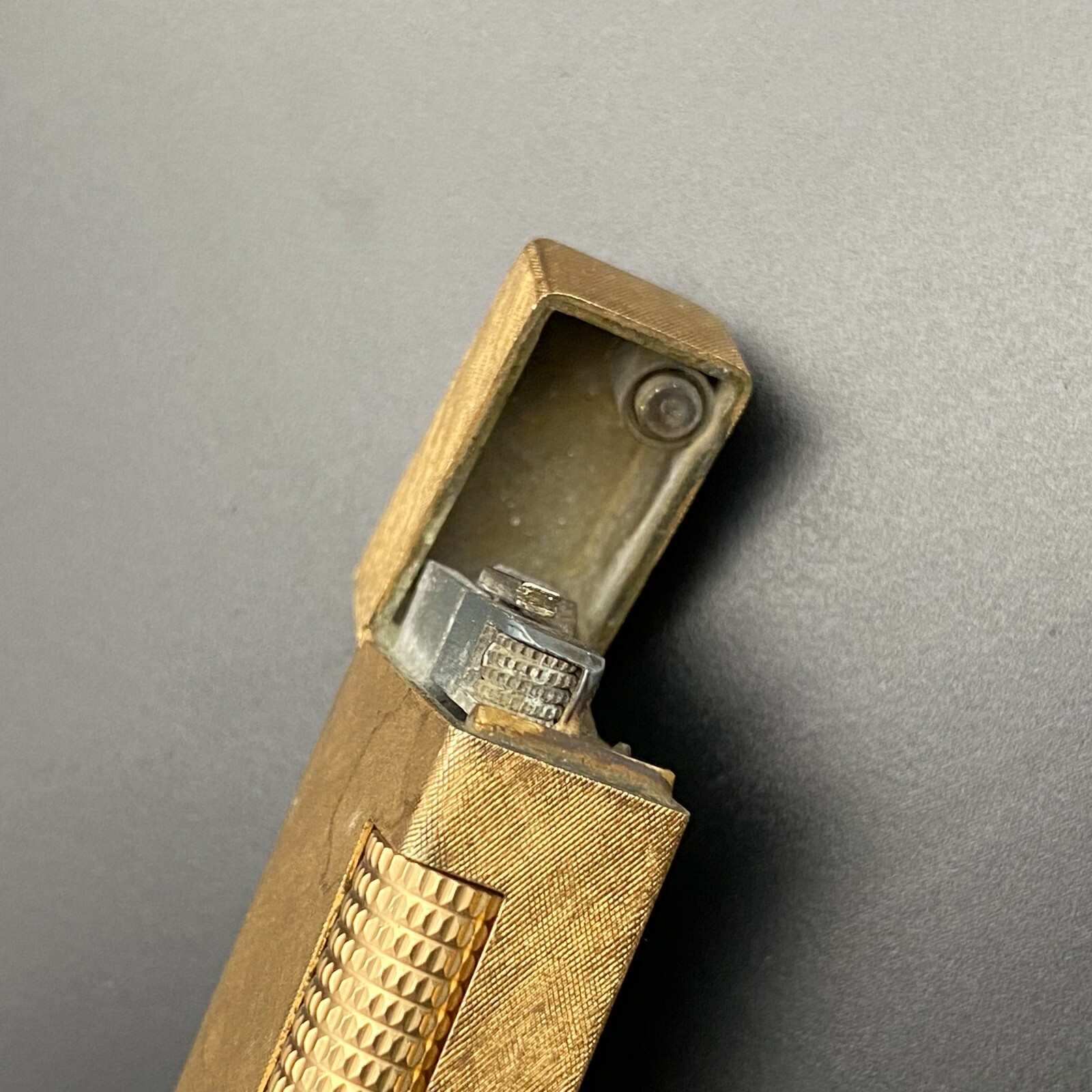 Vintage DUNHILL 14K Solid Gold Outer Jacket Lighter Ribbed Australia