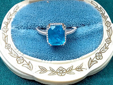 Sterling Silver London Blue Topaz Ring - Size 8.75