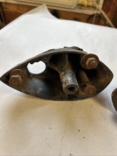 1937-1938 Desoto Chrysler Headlight Stands LH & RH #668317. Nice Set - Picture 5 of 16