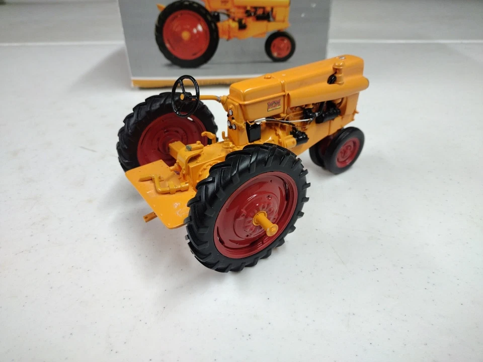 Speccast 1/16 Scale Limited Edition Minneapolis-Moline 1936 "IT" Tractor READ - Image 4 of 4