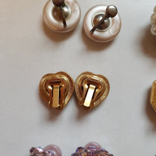 Vintage Clip On Earrings Lot (7 Pairs) - Picture 13 of 16