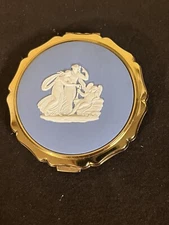 Vintage 1970’s Stratton English Blue Wedgwood Japerware Compact