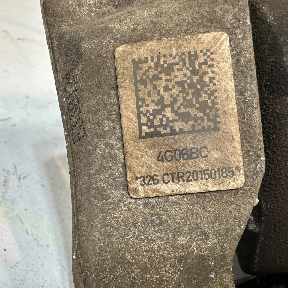 Pinça de freio dianteira direita do lado do passageiro 2012-2018 AUDI A6 QUATTRO FABRICANTE DE EQUIPAMENTO ORIGINAL - Imagem 2 de 4