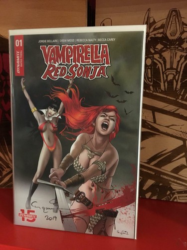 Vampirella Red Sonja #1 Paralel Evren Istanbul Gunduz Exclusive Variant signed - Picture 2 of 8