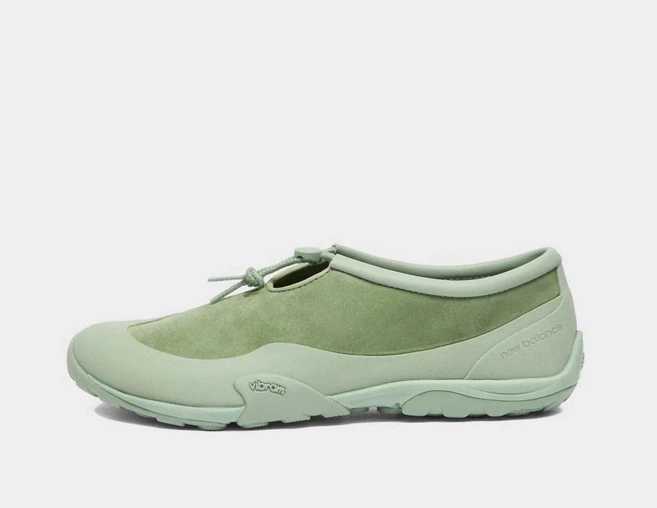 New Balance Men's MT10T Shoes in Green
