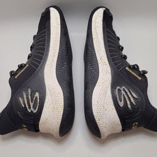 Under Armour Black Basketball Sneakers with Gold Details, SIZE 5 Y