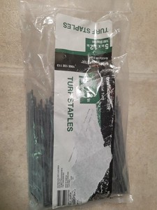 TrafficMaster Artificial Grass Staples 5" x 1" x 5" 100 Pack New 1005 132 113