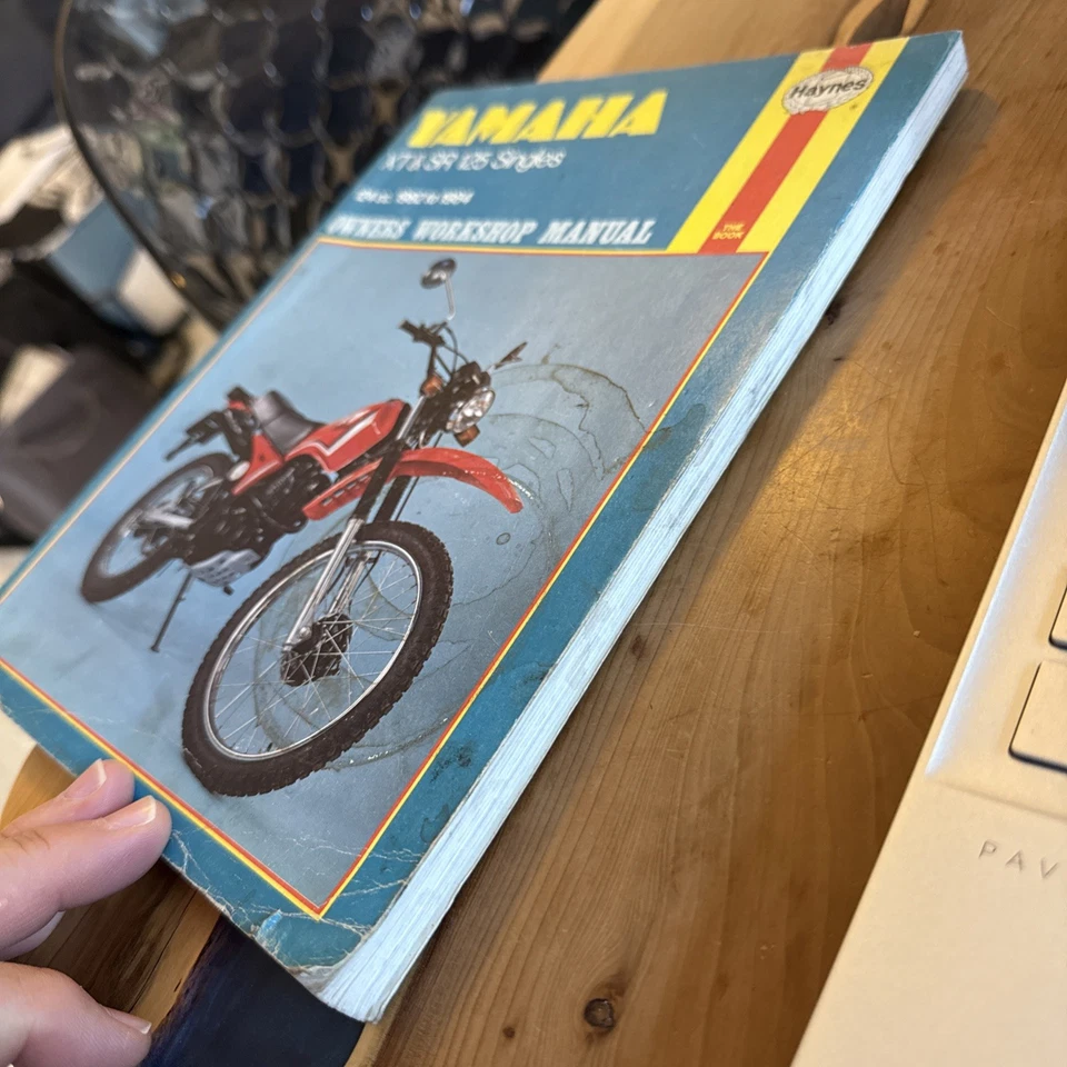 Haynes Manual 1021 - Yamaha XT & SR 125 Singles, 1982 to 1984 - Image 3 of 4