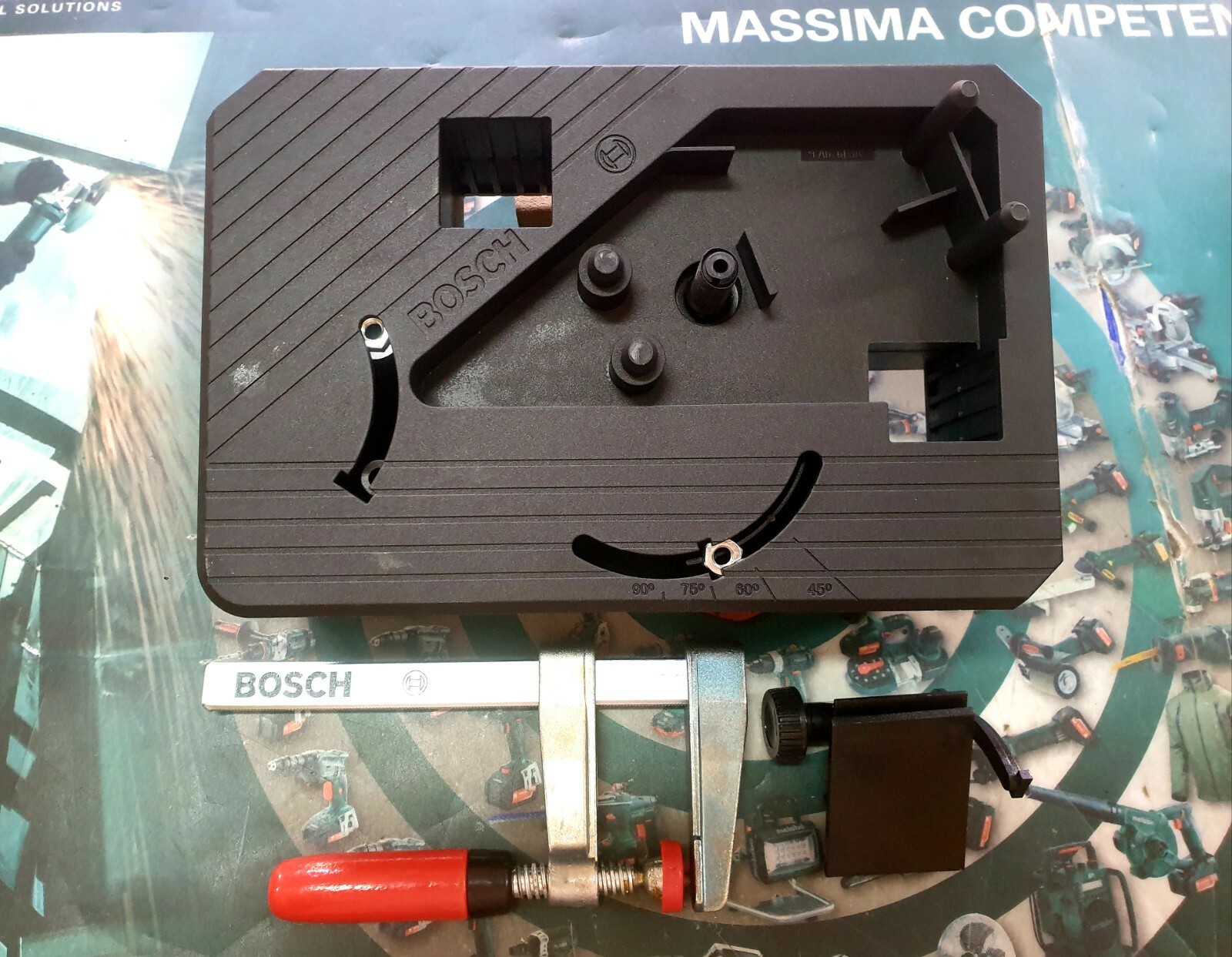 Basamento Bosch 0603999012 per Variolevigatrice PVS 300 AE e GVS