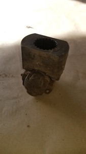 Bobcat 630, 631, 632, 722, 730, 731, 732 U joint with coupler 6598347, 6557893