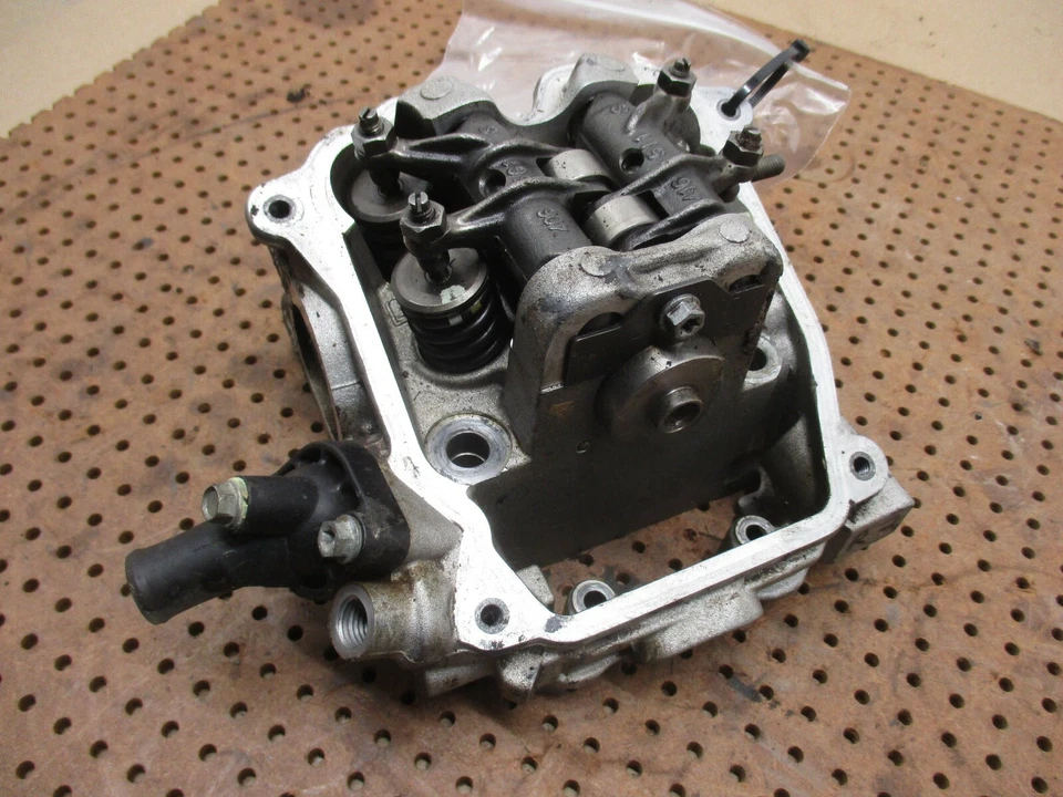 Головка двигателя 2007 Can-Am Outlander Max 650 XT 4X4 420613534 (0196) - Изображение 3 из 4