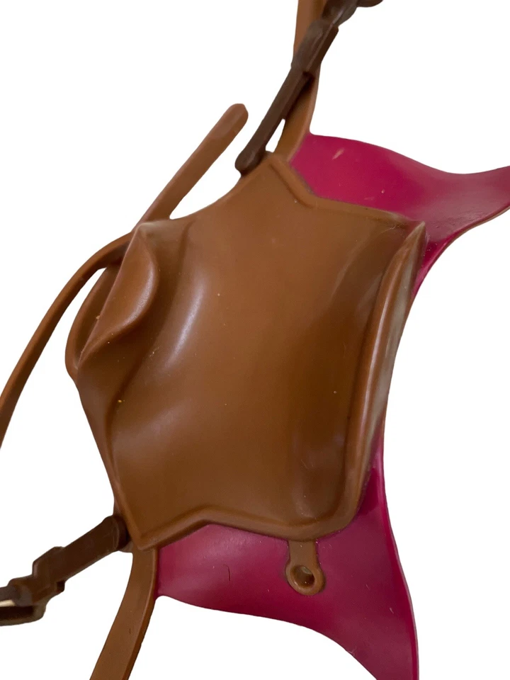 Arnés de silla de montar de caballo enredado de Disney Rapunzel Royal Maximus Foto 4 de 4