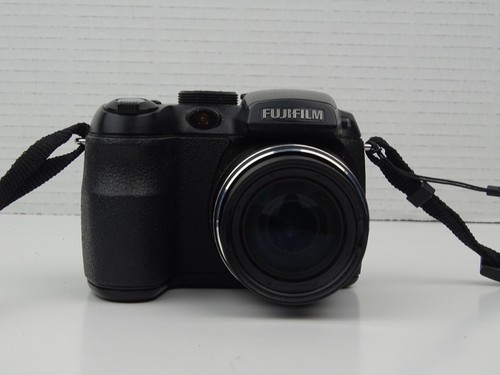 Fuji Fujifilm FinePix S1000 FD 10MP Digital Camera 12x Zoom TESTED WORKS - Picture 3 of 19