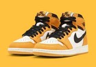 Air Jordan 1 Retro OG High {Size 14  Men's} — photo 4