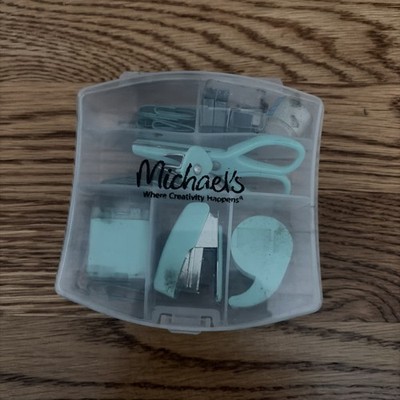 Craft Smart Makers Kit, On The Go School & Office Mint Color Cover Snap Closure