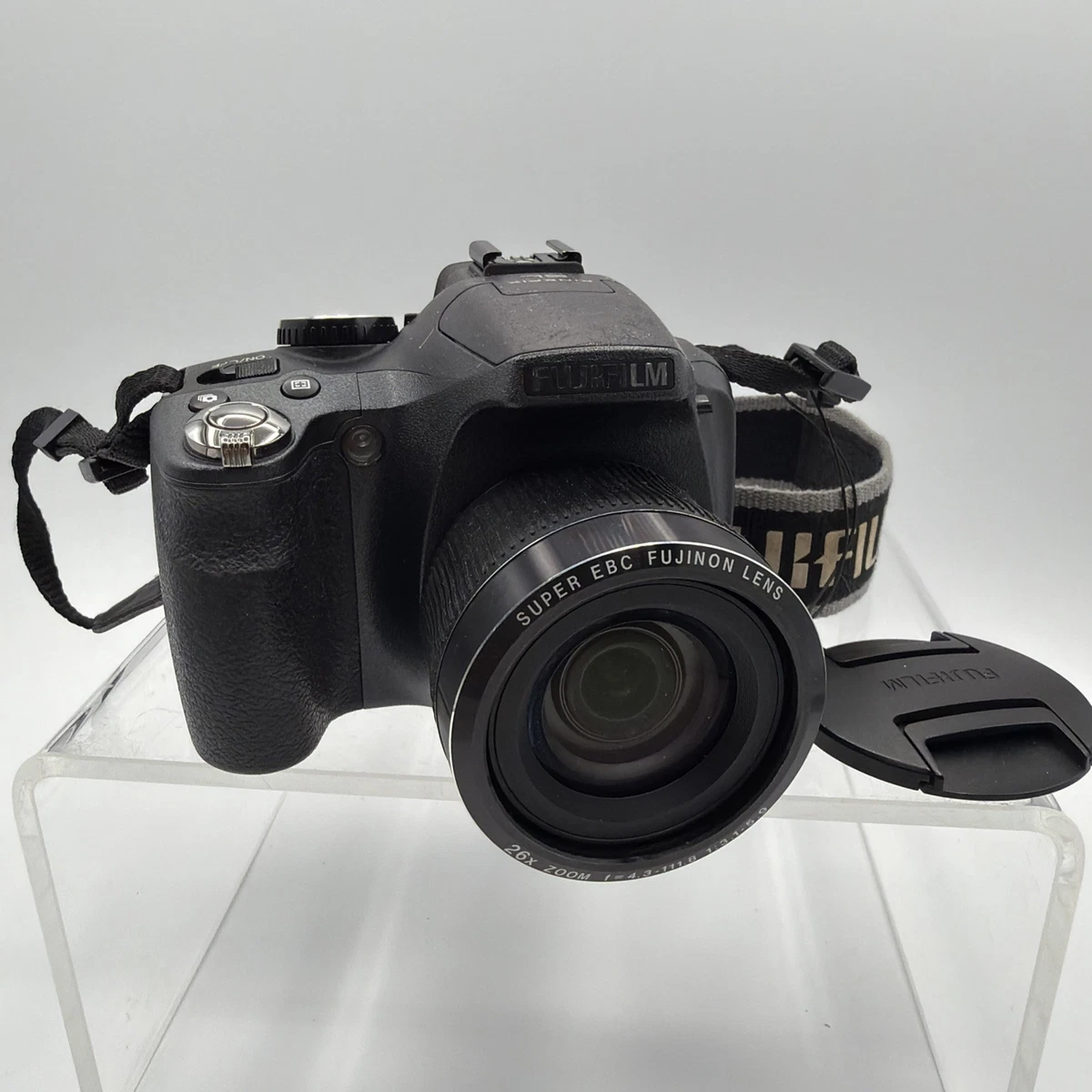 Fujifilm FinePix S Series 20-29.9x Optical Zoom Bridge Digital