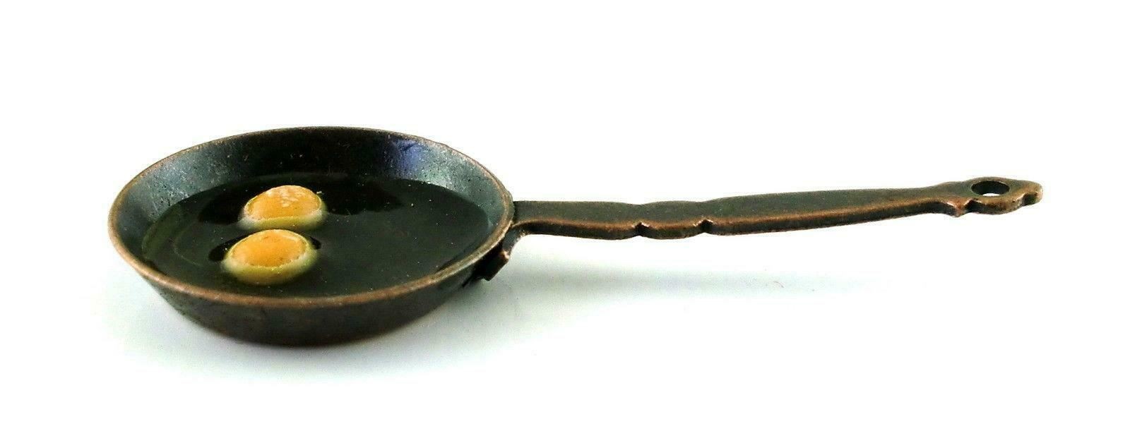 Dolls House Eggs in Copper Frying Pan Miniature 1:12 Scale Kitchen Accessory