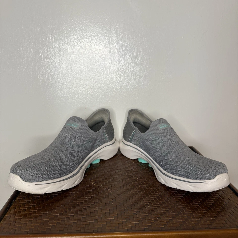 Zapatos deportivos Skechers para mujer 8 Go Walk 7 sin cordones grises acolchados Foto 4 de 4