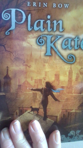 Plain Kate by Erin Bow (book) gently used
