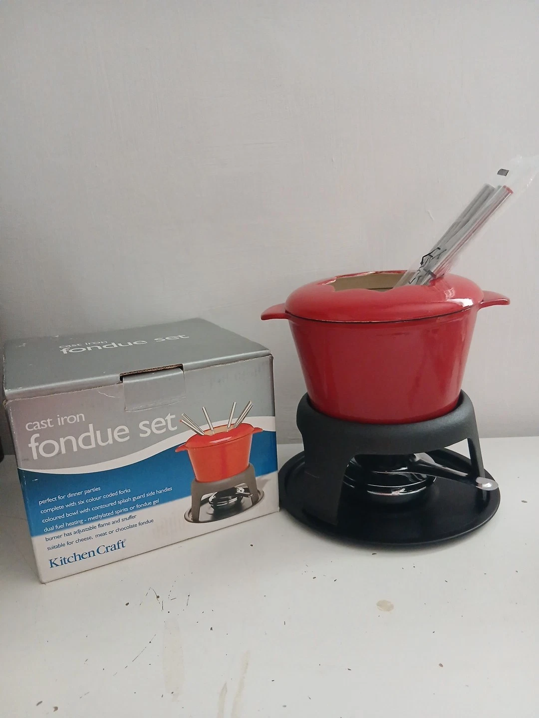 KITCHEN CRAFT cast Iron Red Fondue Set Cheese Chocolate Party Man Cave